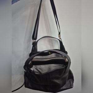 Elegant Fossil Black Leather Handbag